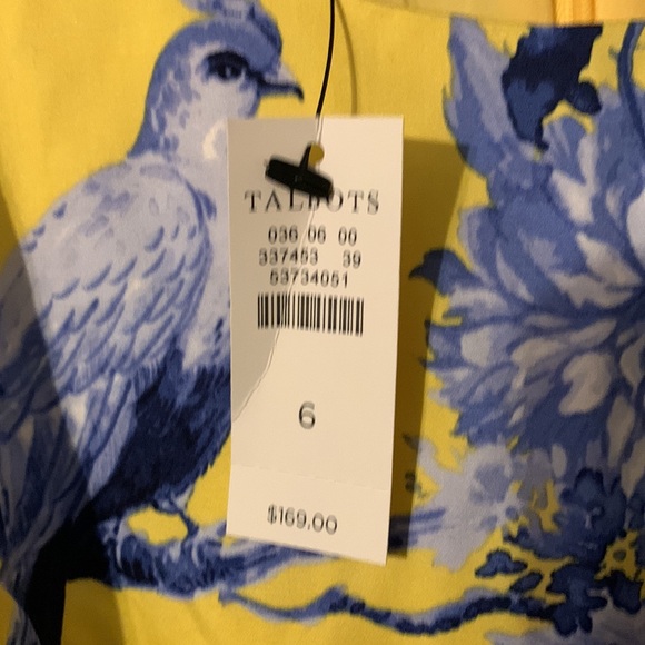 Dress - Picture 3 of 5